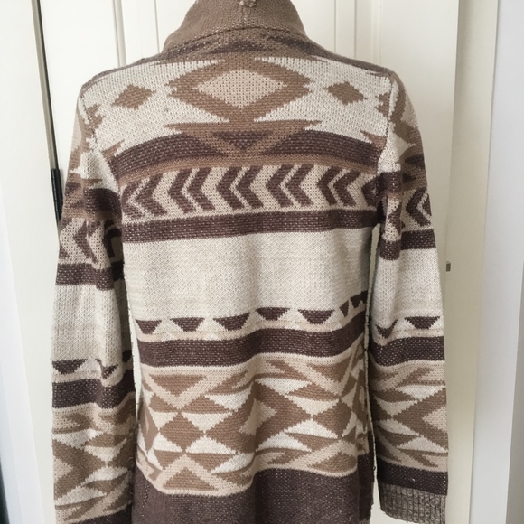 Blu Pepper Southwestern Print Sweater Brown Small - Picture 7 of 7